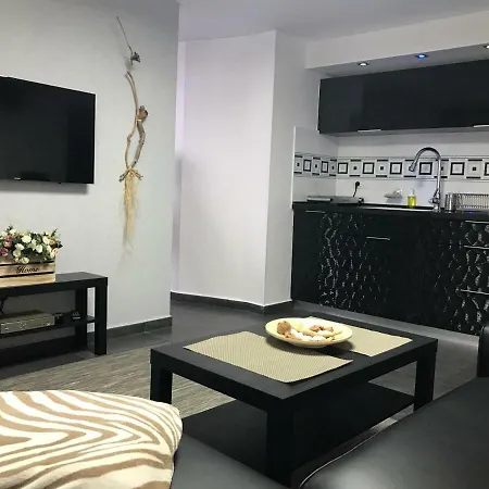 Cozy Modern Apartment Near The Sea In City Center Netanya Exterior photo