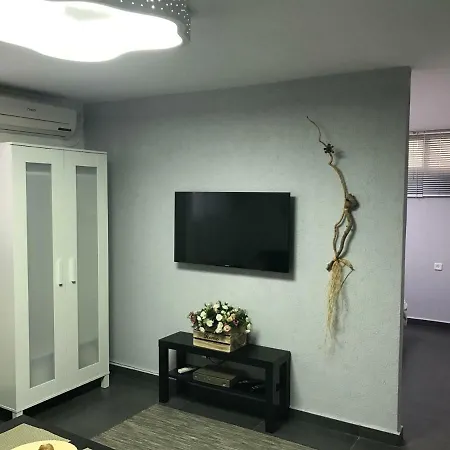 Cozy Modern Apartment Near The Sea In City Center Netanya Exterior photo