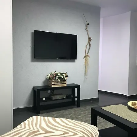 Cozy Modern Apartment Near The Sea In City Center Netanya Exterior photo